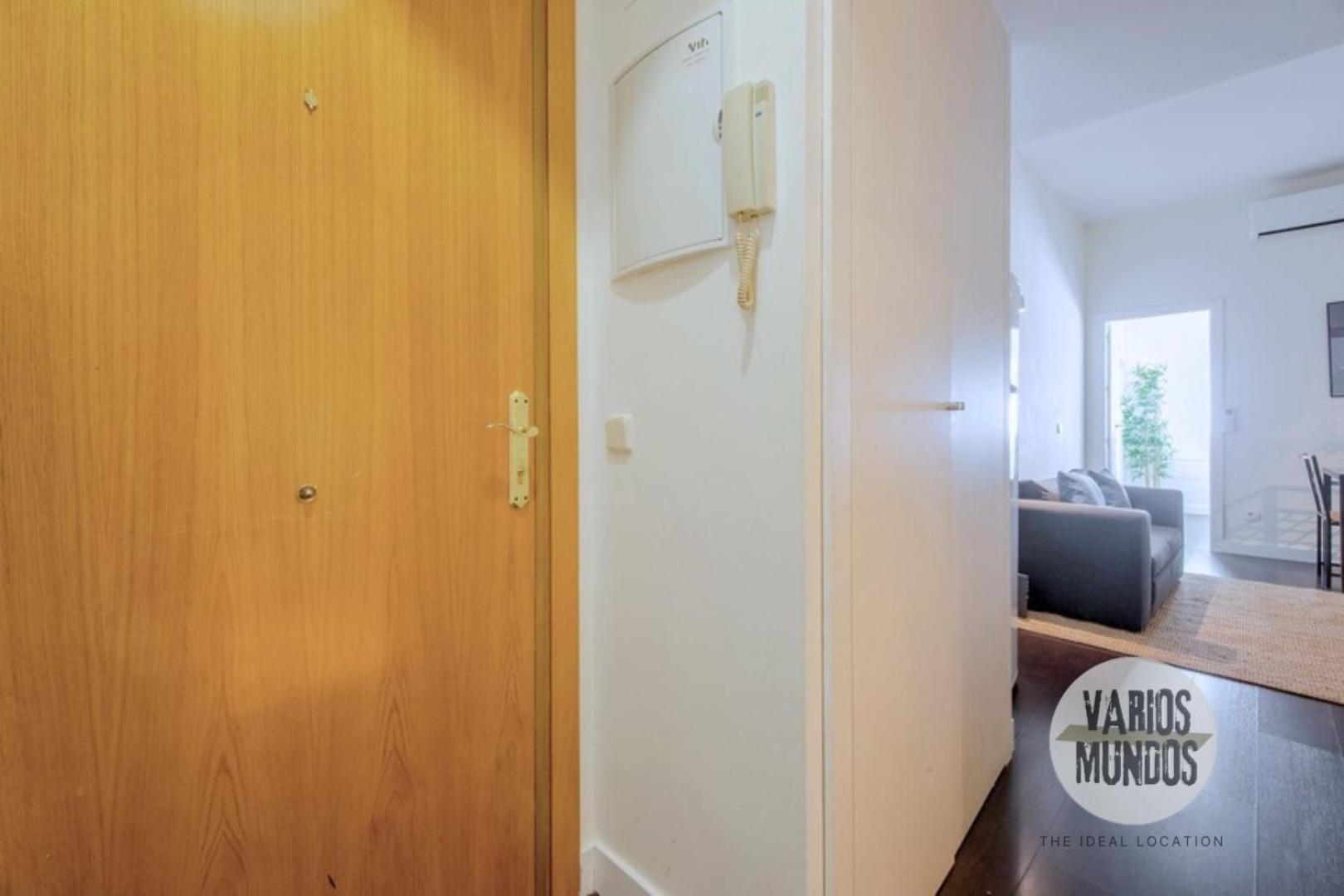 Refugio Cultural Para 3, En Plaza De Chueca مدريد المظهر الخارجي الصورة